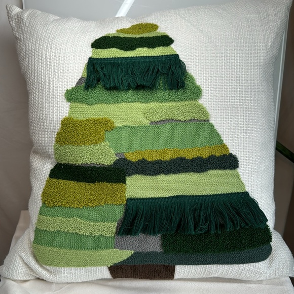Holiday Tree Pillow - Picture 4 of 6